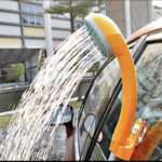 ערכת מקלחת חוץ לקמפינג כולל סוללה נטענת